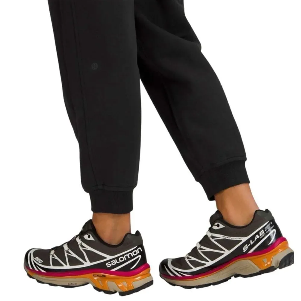 Lululemon Scuba Relaxed High-Rise Jogger- size 6